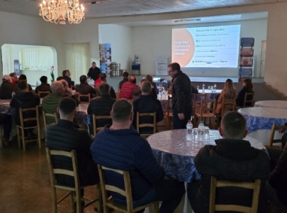 Reunião Técnica sobre a Cultura da Maçã filial da Coopervil de Fraiburgo/SC e Ihara.