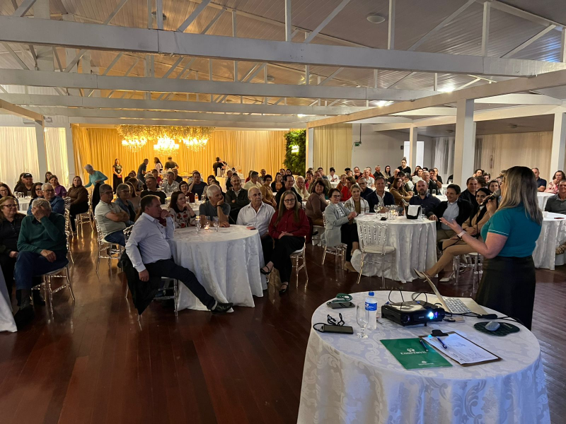 Palestra: Casais “imperfeitos”, porém felizes!