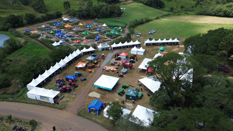 18º CAMPO DEMONSTRATIVO E O 8°CLUBE DA BEZERRA COOPERVIL